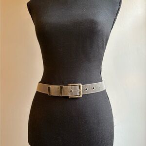 Elegant Gray Mesh Belt